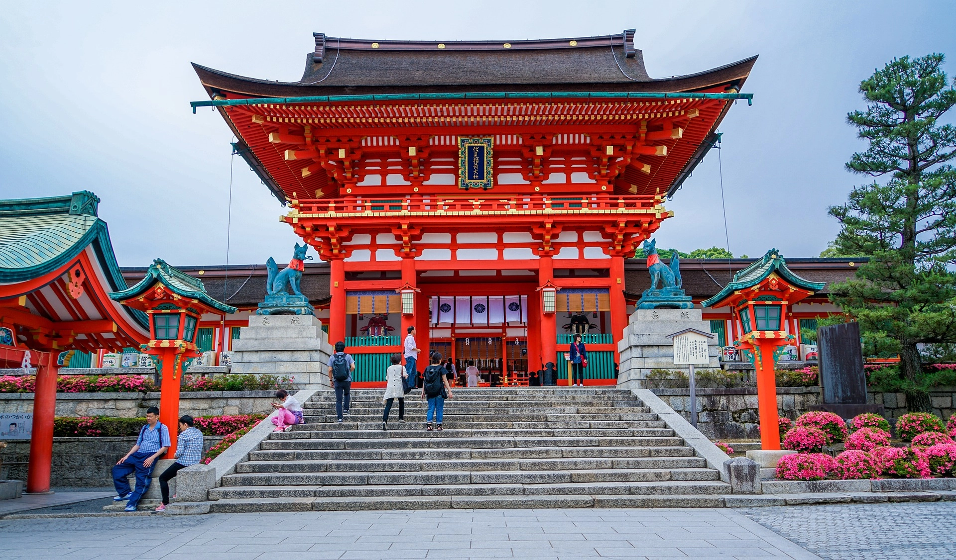 fushimi-inari-taisha-shrine-1612656_1920